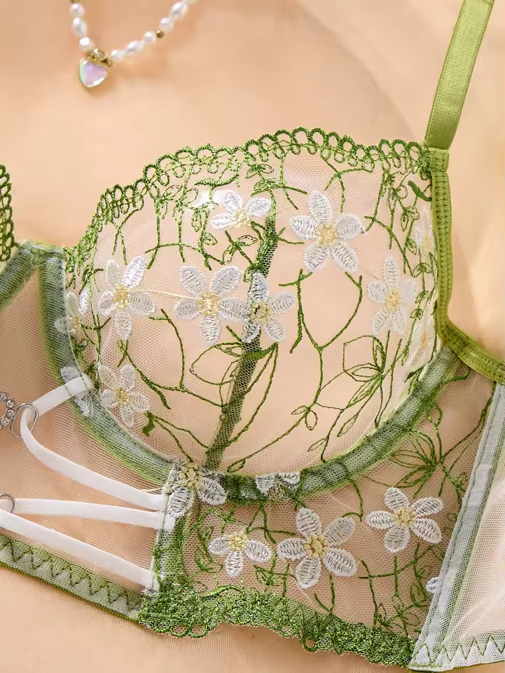 Green Daisy Embroidery 2-Piece Set ( PACK OF 3)