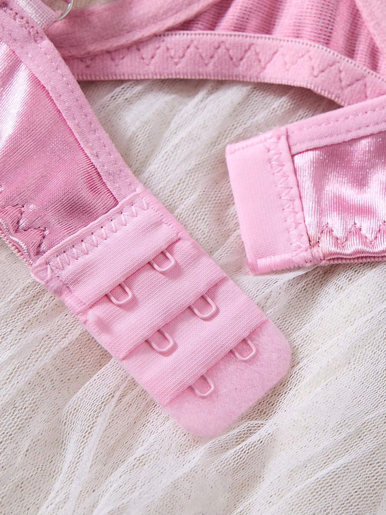 Pink Contrast Lace 2-Piece Set ( PACK OF 3)